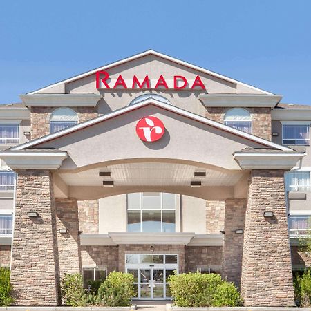 Ramada By Wyndham Brooks Hotel Bagian luar foto
